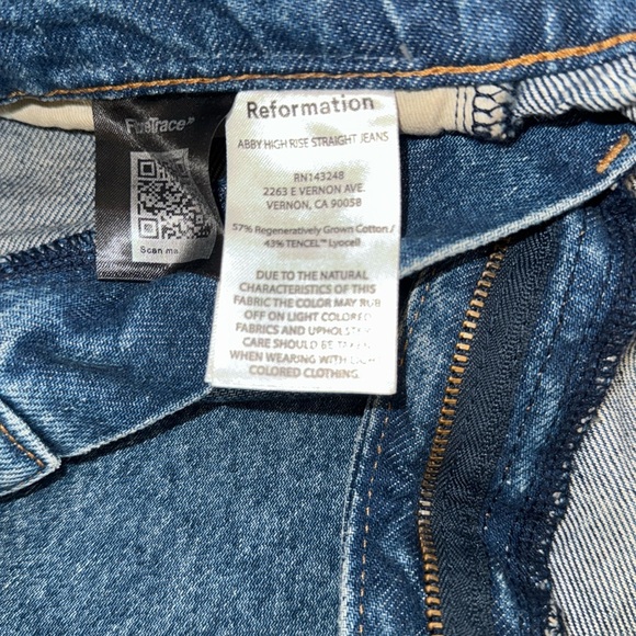 Reformation Abby High Rise Straight Jeans. Size 27. Like new. - Picture 4 of 9